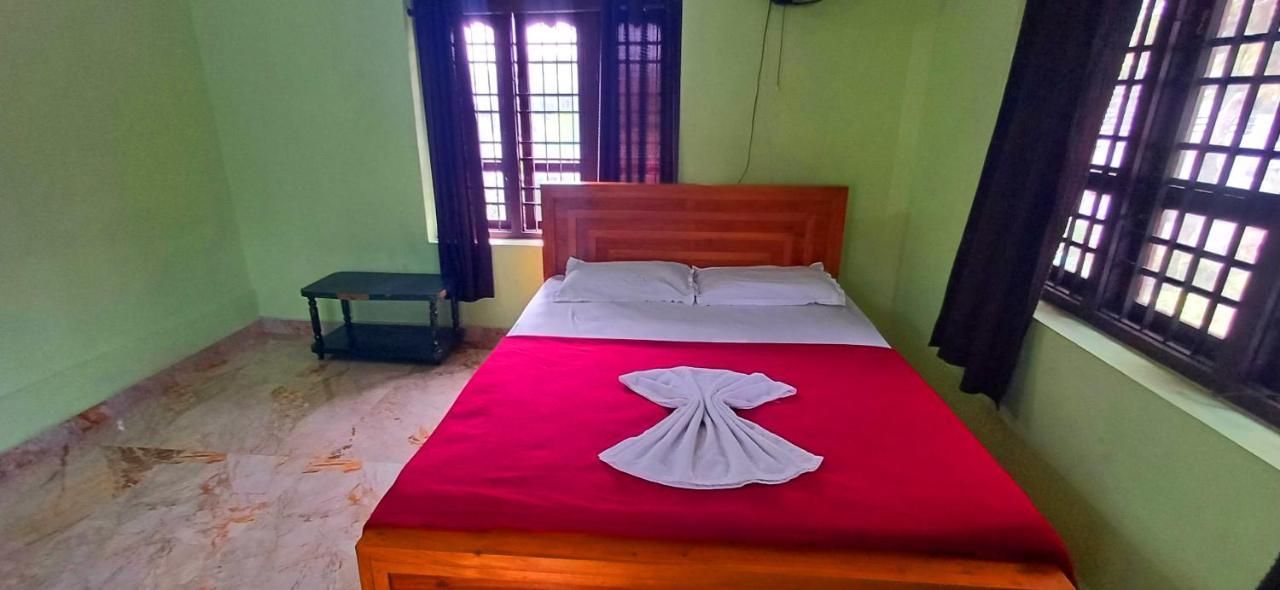 Empire Homestay กัลปัตตา ภายนอก รูปภาพ